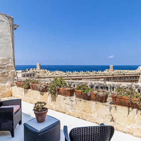 Valletta Bastions Seafront House Extérieur photo
