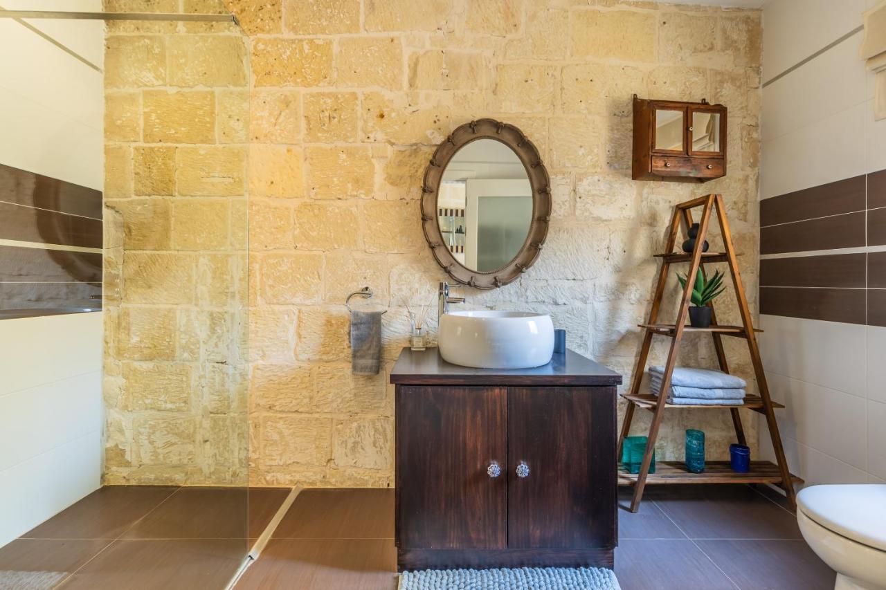 Valletta Bastions Seafront House Extérieur photo