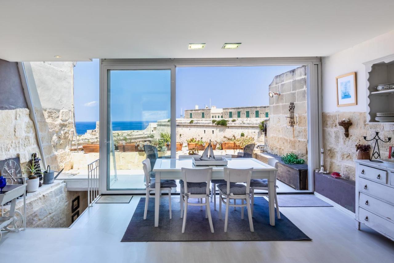 Valletta Bastions Seafront House Extérieur photo